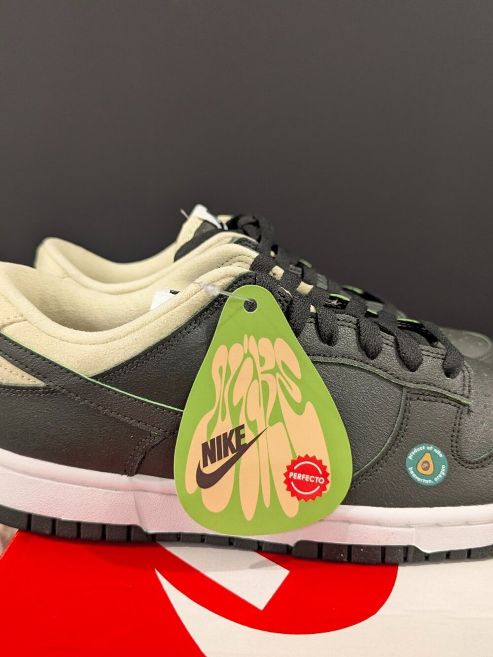 W Nike Dunk Low LX 'Avocado' Sz 9W